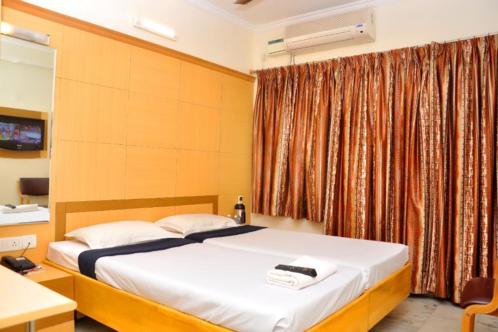 Nayagara Hotel Chennai Bilik gambar